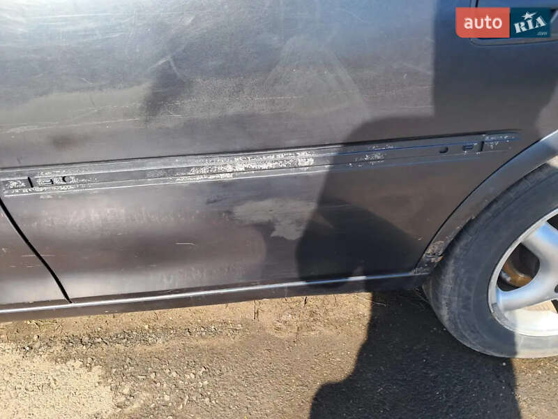 Лифтбек Opel Vectra 1996 в Одессе