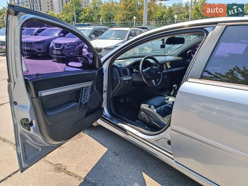 Седан Opel Vectra 2008 в Харкові