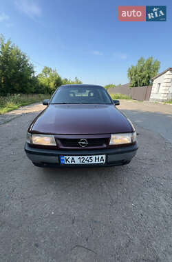 Лифтбек Opel Vectra 1995 в 
