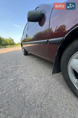 Лифтбек Opel Vectra 1995 в 