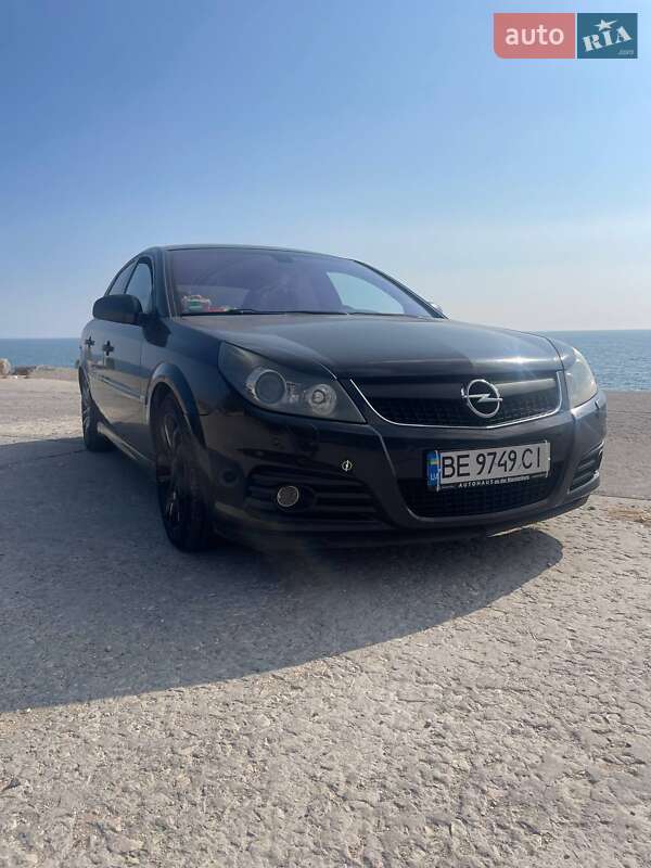 Ліфтбек Opel Vectra 2006 в Миколаєві
