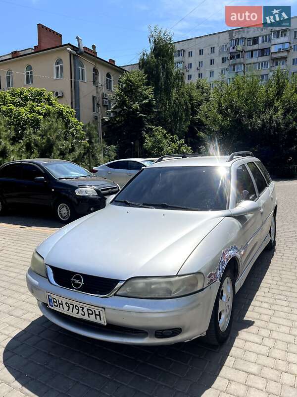 Универсал Opel Vectra 2000 в Черноморске