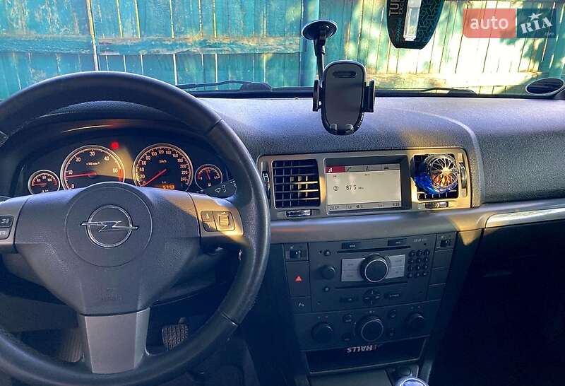 Універсал Opel Vectra 2005 в Первомайську