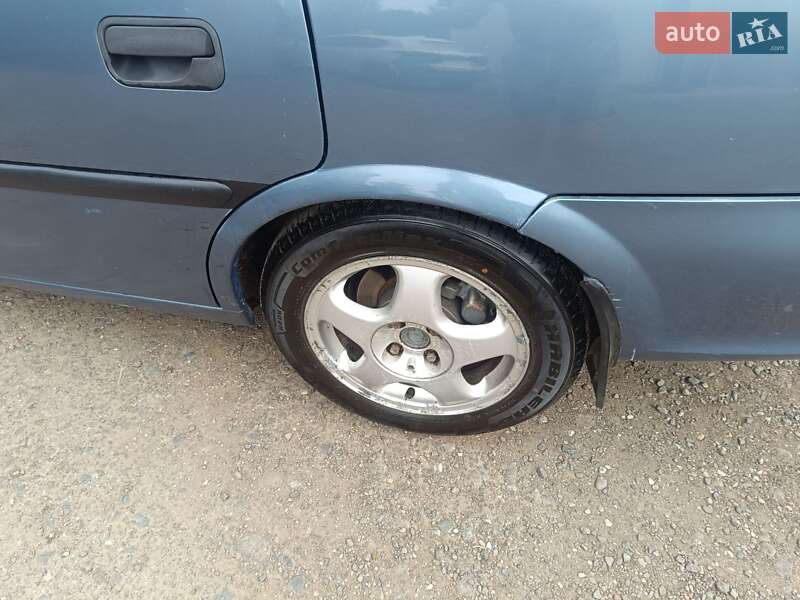 Седан Opel Vectra 1998 в Могилев-Подольске