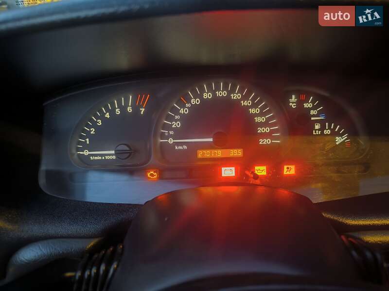 Седан Opel Vectra 1999 в Балаклее