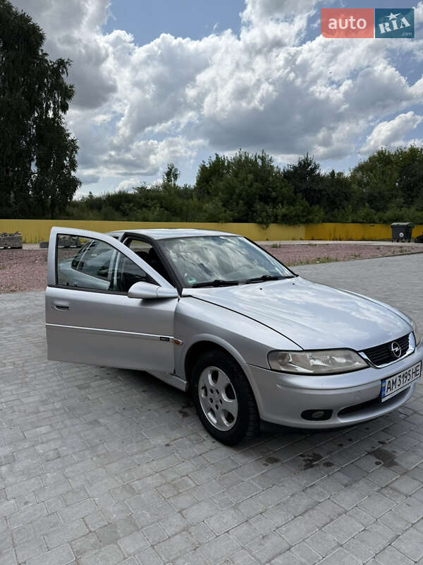 Седан Opel Vectra 1999 в Овруче