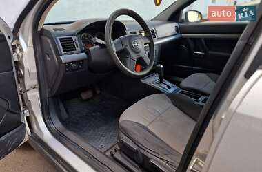 Универсал Opel Vectra 2005 в 