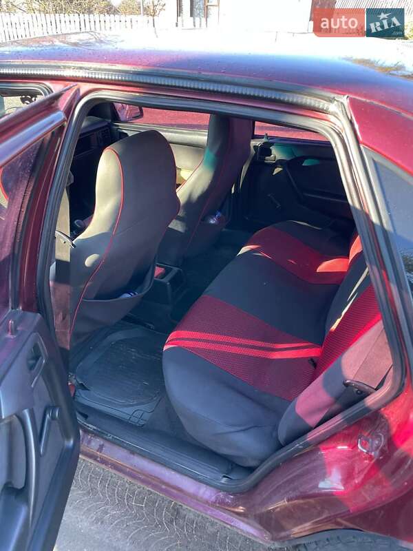 Седан Opel Vectra 1989 в Коростене