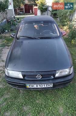 Седан Opel Vectra 1994 в Нетешине