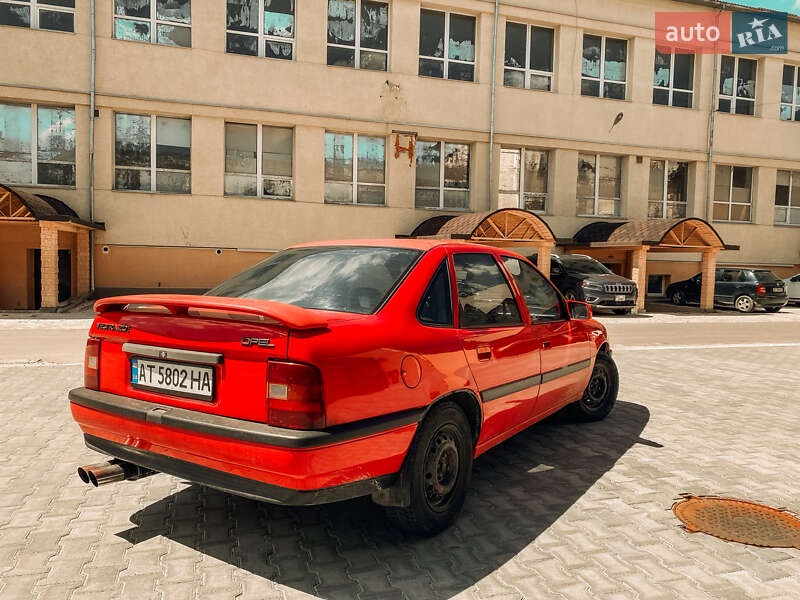 Седан Opel Vectra 1990 в Ивано-Франковске
