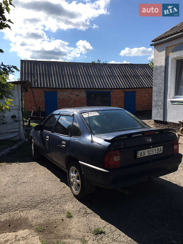 Седан Opel Vectra 1991 в Полтаве