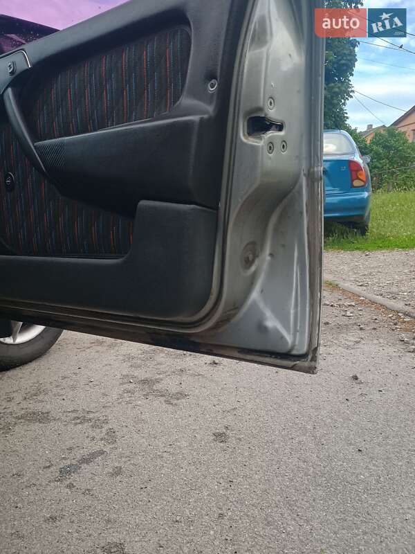 Седан Opel Vectra 1993 в Черкассах