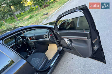 Седан Opel Vectra 2006 в 