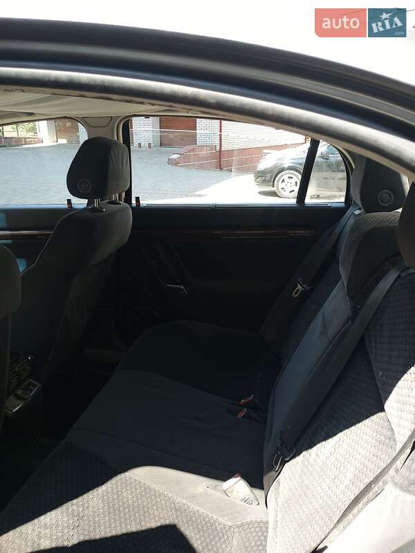 Седан Opel Vectra 2002 в Тернополі
