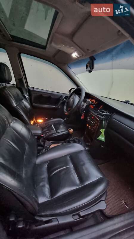 Седан Opel Vectra 2001 в Дніпрі