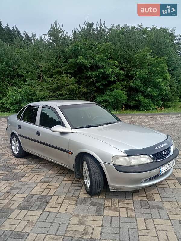 Седан Opel Vectra 1997 в Судовой Вишне
