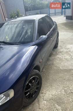 Седан Opel Vectra 1998 в Борщеві
