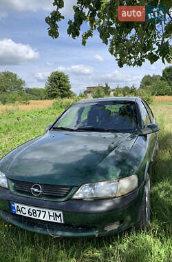 Седан Opel Vectra 1996 в Торчині