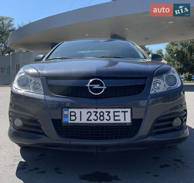 Седан Opel Vectra 2007 в Кременчуге
