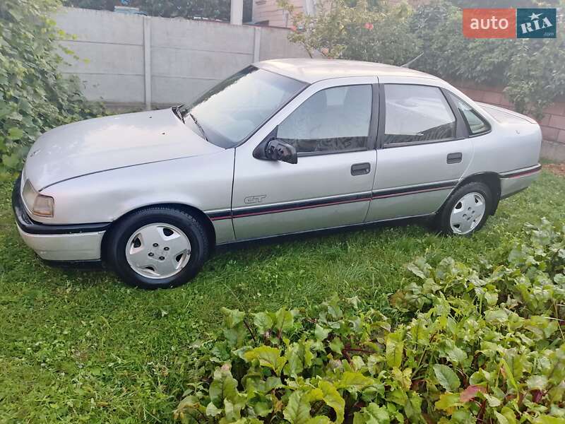 Седан Opel Vectra 1989 в Дубно фото 5 Седан Opel Vectra 1989 в Дубно