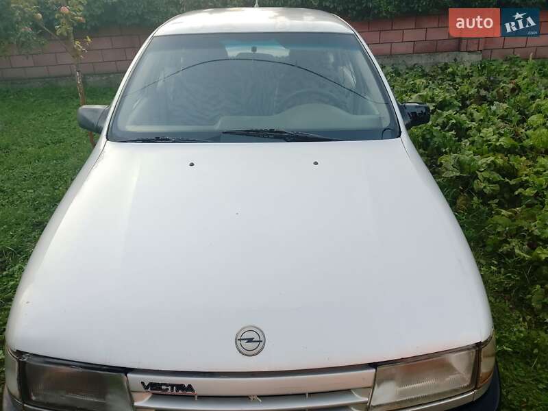 Седан Opel Vectra 1989 в Дубно фото 6 Седан Opel Vectra 1989 в Дубно