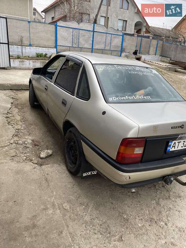 Opel Vectra 1989