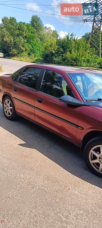 Седан Opel Vectra 1997 в Чернігові