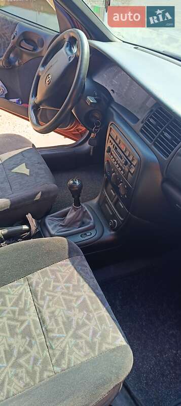 Седан Opel Vectra 1997 в Чернігові
