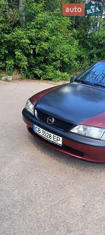 Седан Opel Vectra 1997 в Чернігові