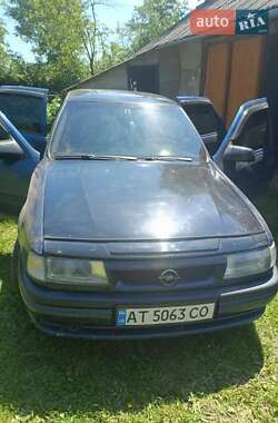 Лифтбек Opel Vectra 1993 в 