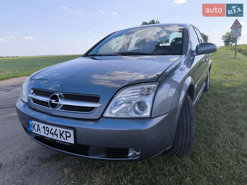 Седан Opel Vectra 2005 в Мироновке
