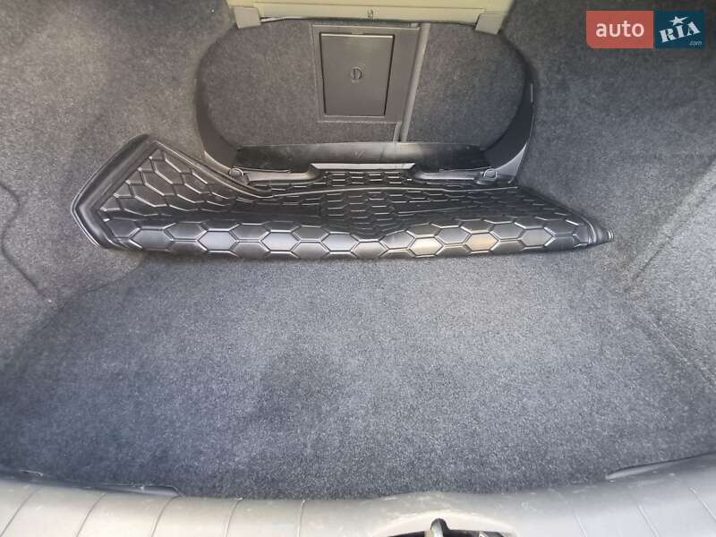 Седан Opel Vectra 2005 в Мироновке