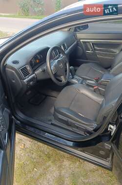 Лифтбек Opel Vectra 2005 в 