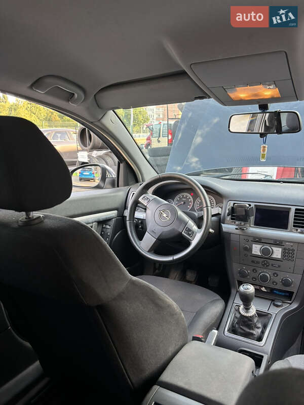 Универсал Opel Vectra 2005 в Киеве