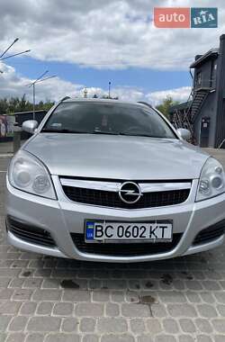 Универсал Opel Vectra 2005 в Жовкве