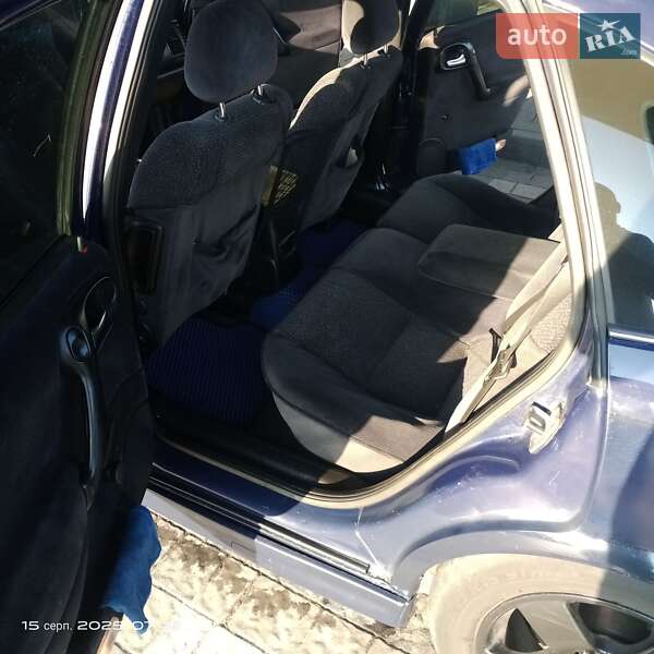 Седан Opel Vectra 1999 в Городке