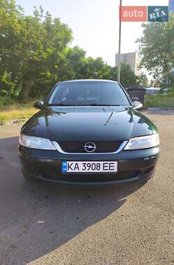 Седан Opel Vectra 2000 в Києві