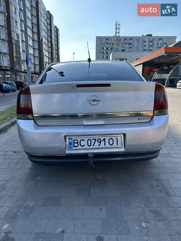 Седан Opel Vectra 2003 в Львове