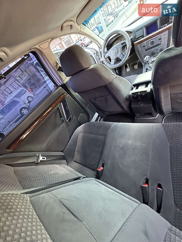 Седан Opel Vectra 2003 в Львове