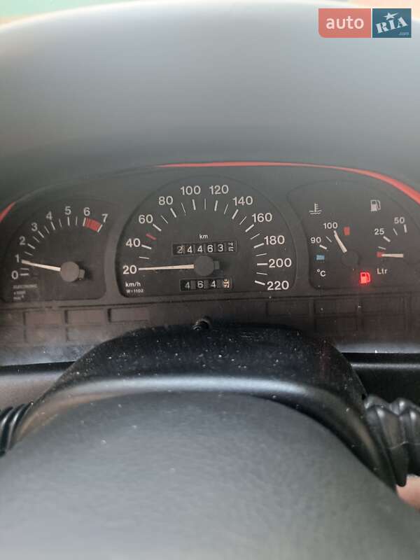 Седан Opel Vectra 1989 в Киеве