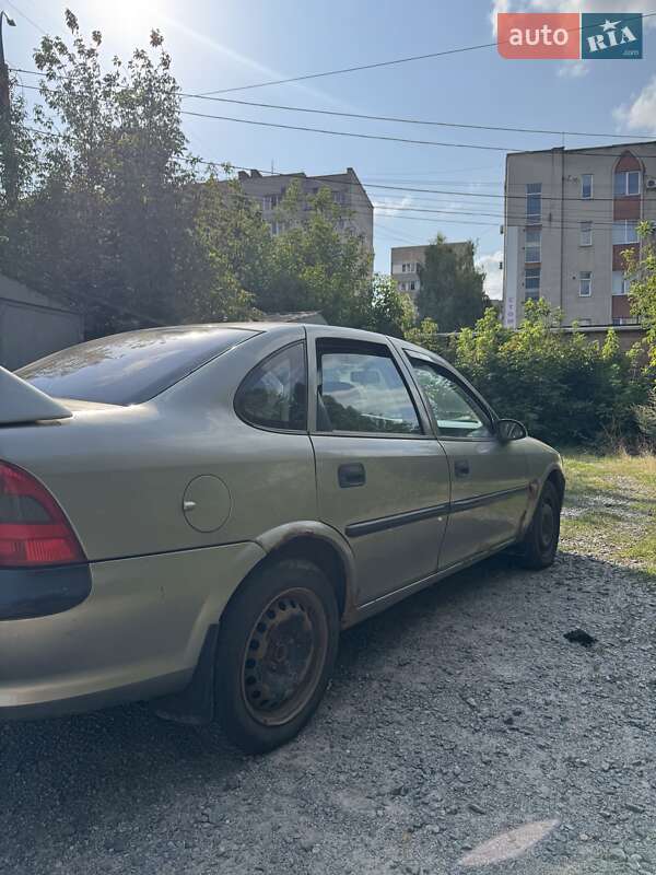 Седан Opel Vectra 1996 в Виннице