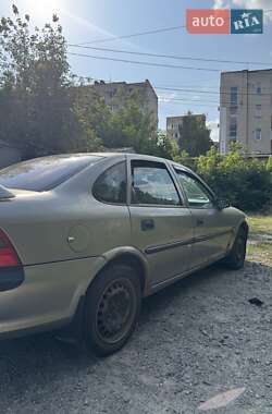 Седан Opel Vectra 1996 в 