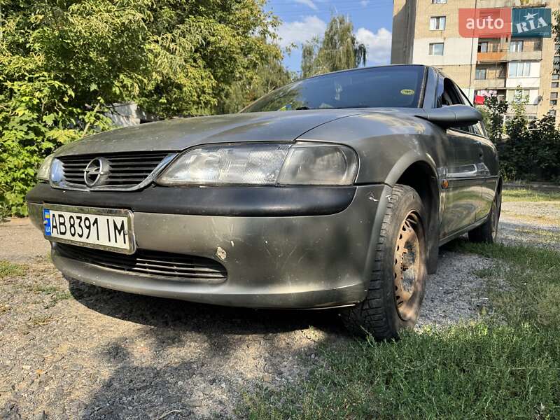 Седан Opel Vectra 1996 в Виннице