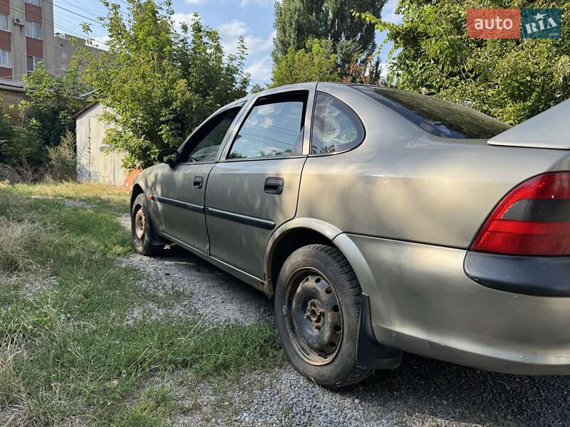 Седан Opel Vectra 1996 в Виннице
