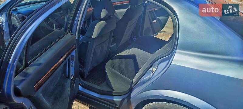 Седан Opel Vectra 2003 в Львові фото 11 Седан Opel Vectra 2003 в Львові