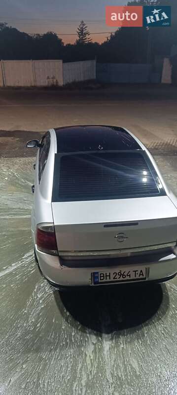 Седан Opel Vectra 2003 в Одесі