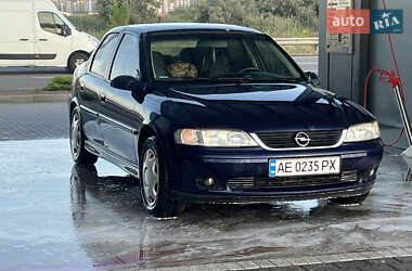 Седан Opel Vectra 1999 в Виннице