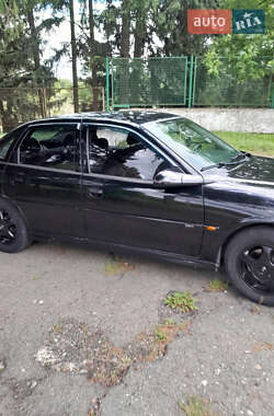 Седан Opel Vectra 1999 в Ивано-Франковске