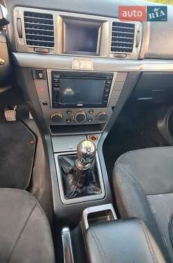 Седан Opel Vectra 2006 в 