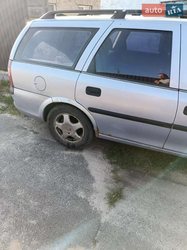 Універсал Opel Vectra 1998 в Києві